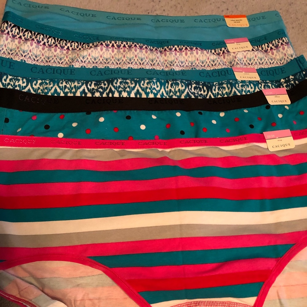 Cacique NWT 10 panties various colors